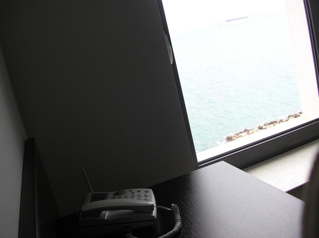 Baja Delle Sirene Bed & Breakfast Taranto Oda fotoğraf